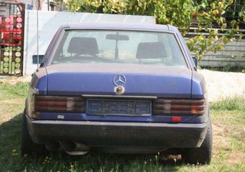 Wyświetlacz Mercedes-Benz 190 W201 FL